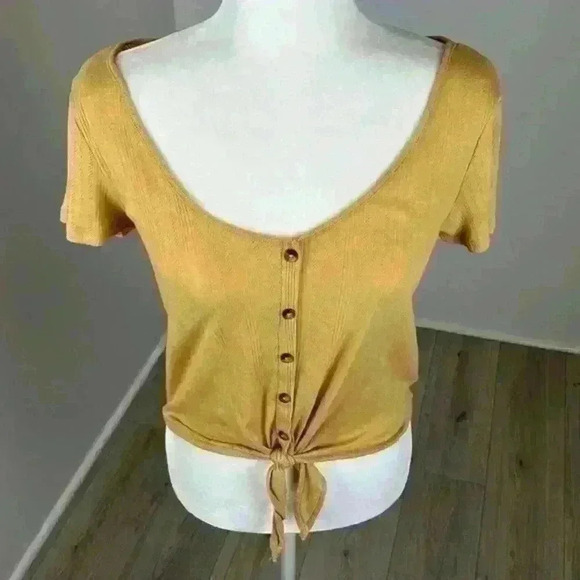 American Eagle Yellow Short Sleeve Button Front Top Size S - Picture 2 of 9